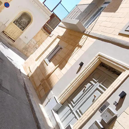 Maron 32 Cospicua