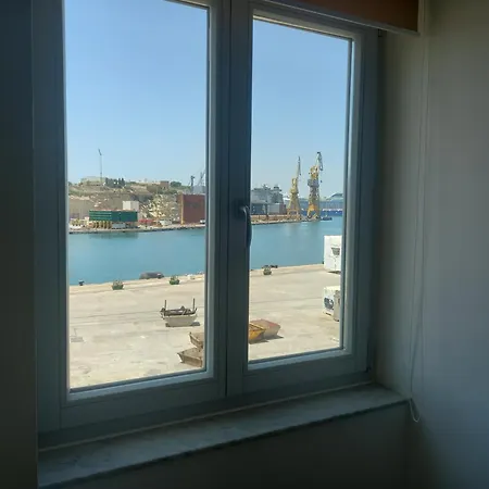 Maron 32 Apartman *